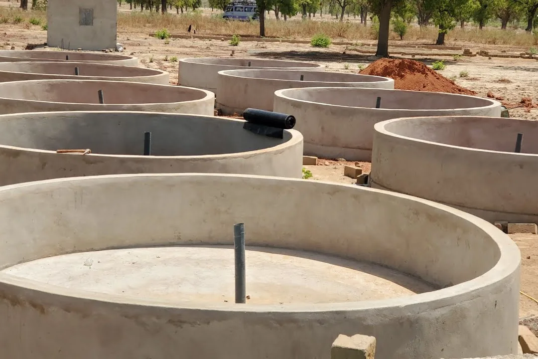 Bassins circulaires en construction